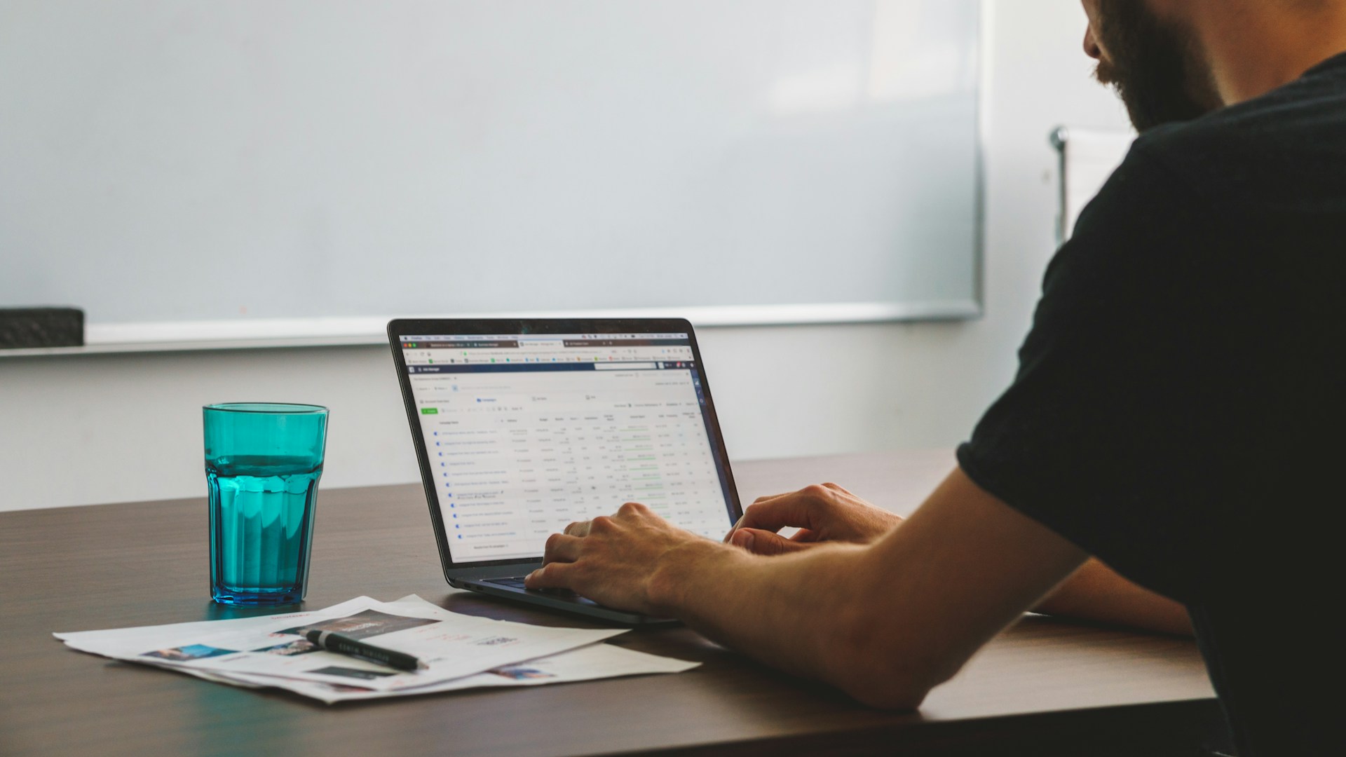 Local website support for finance businesses